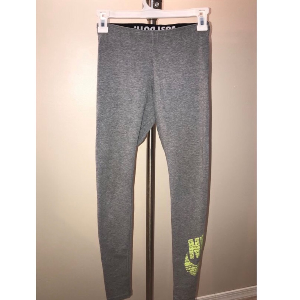 Nike leggings